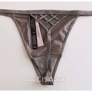 NWT* SILKY CRISS-CROSS BACK V-STRING---GRAY---M/M